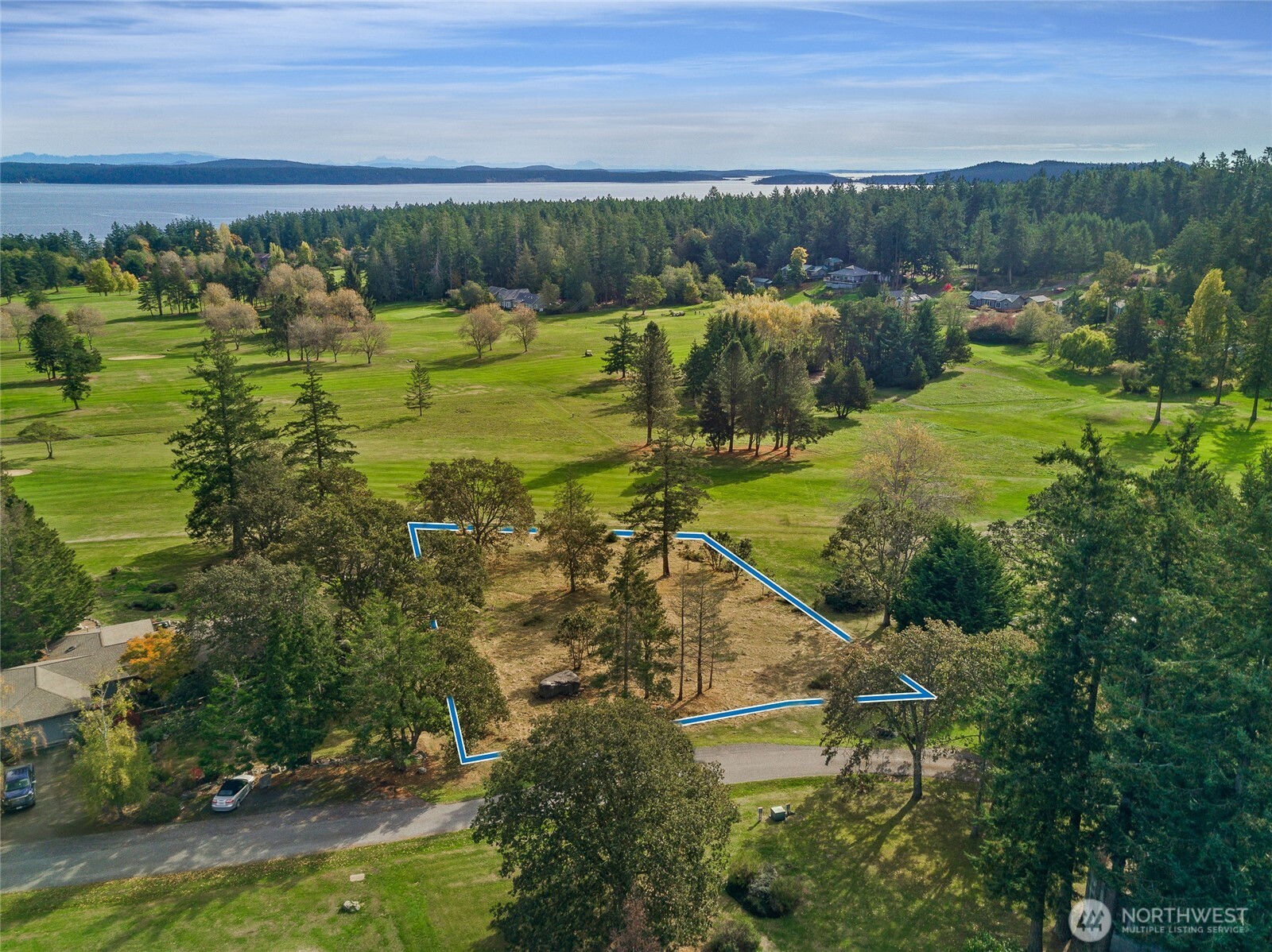 74 Garry Oak Lane Property Photo 1