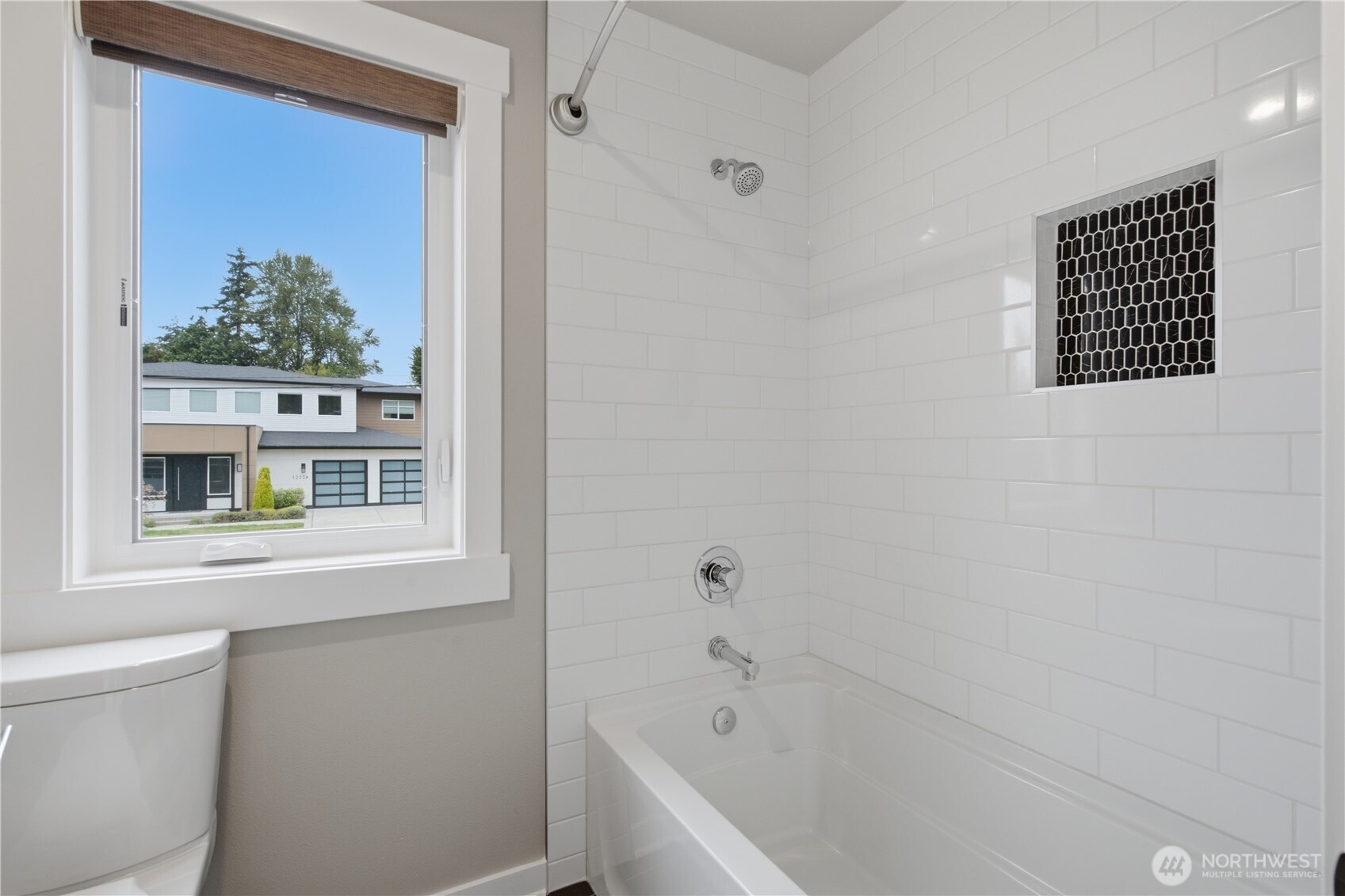 12229 Ne 100th Street Property Photo 27