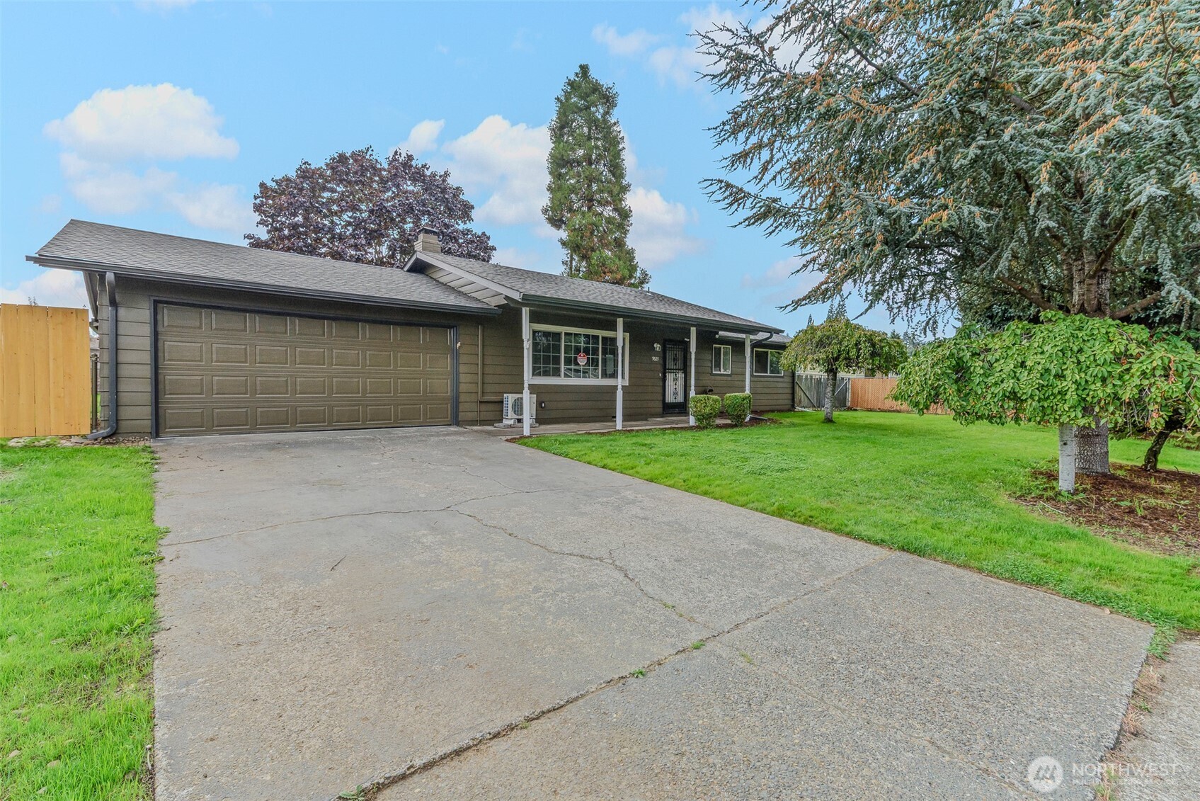 9603 Boulder Avenue Property Photo 3