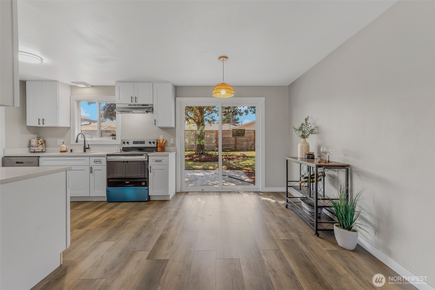 9603 Boulder Avenue Property Photo 12