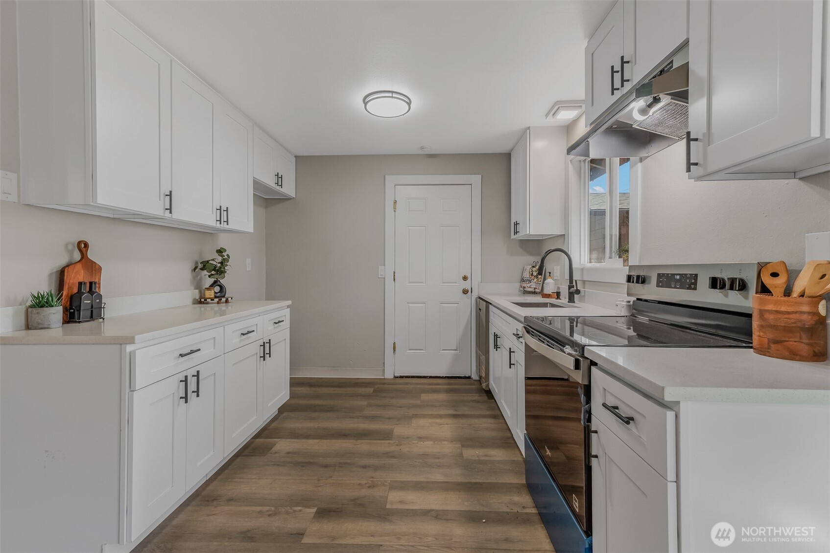 9603 Boulder Avenue Property Photo 14