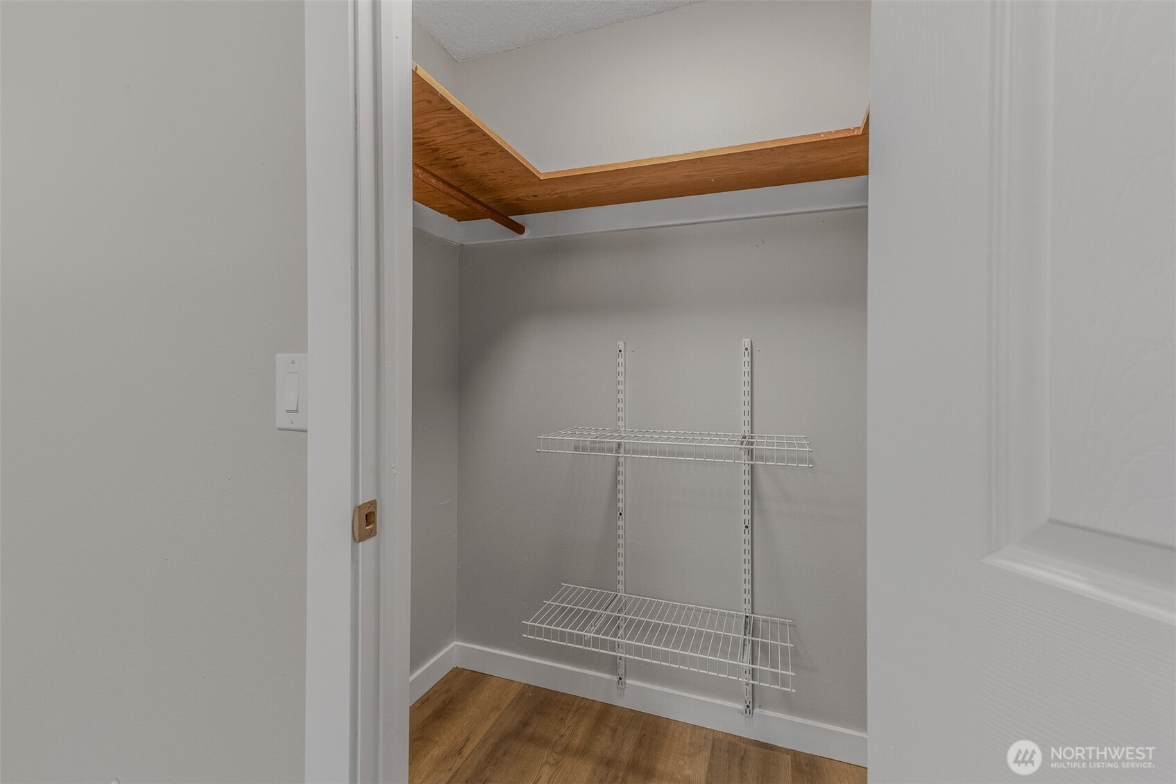 9603 Boulder Avenue Property Photo 17
