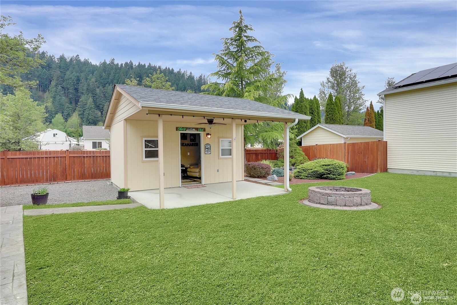 13714 143rd Avenue Property Photo 27