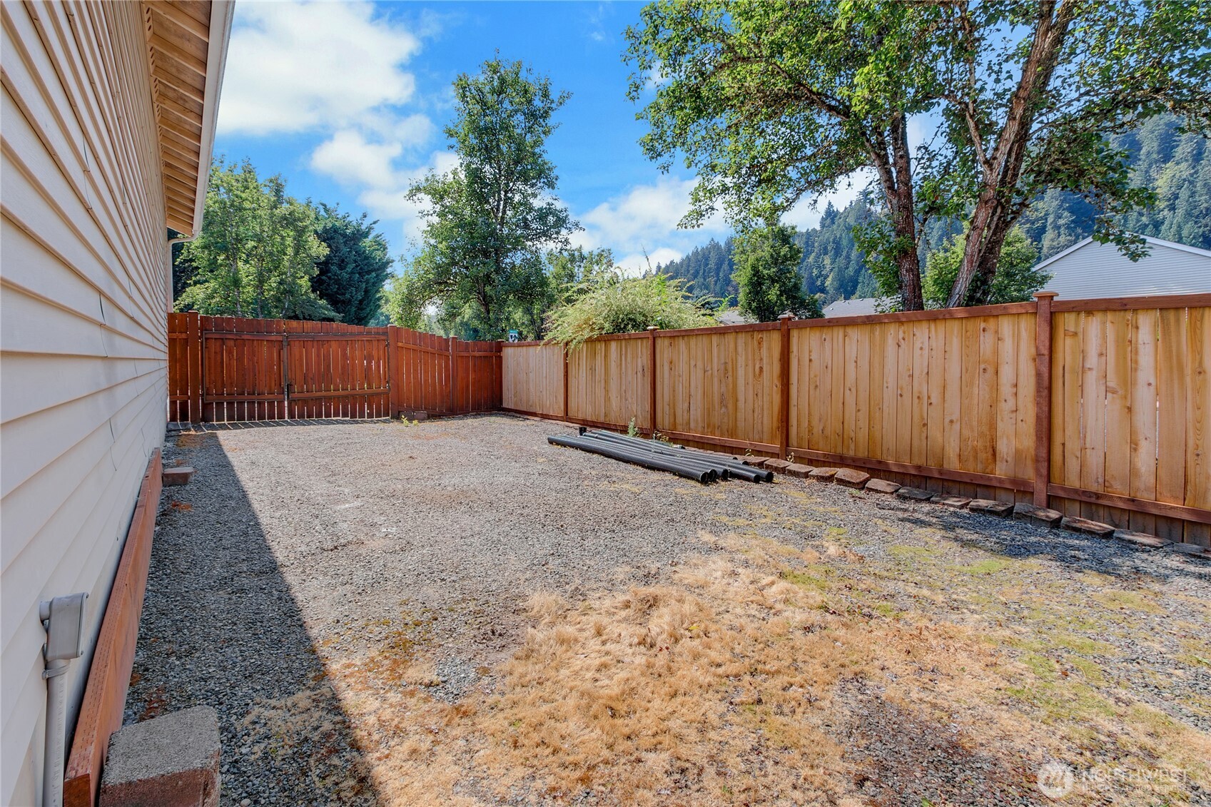 13714 143rd Avenue Property Photo 38