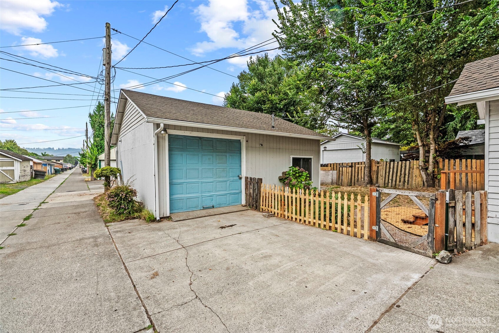 1817 Nichols Boulevard Property Photo 29