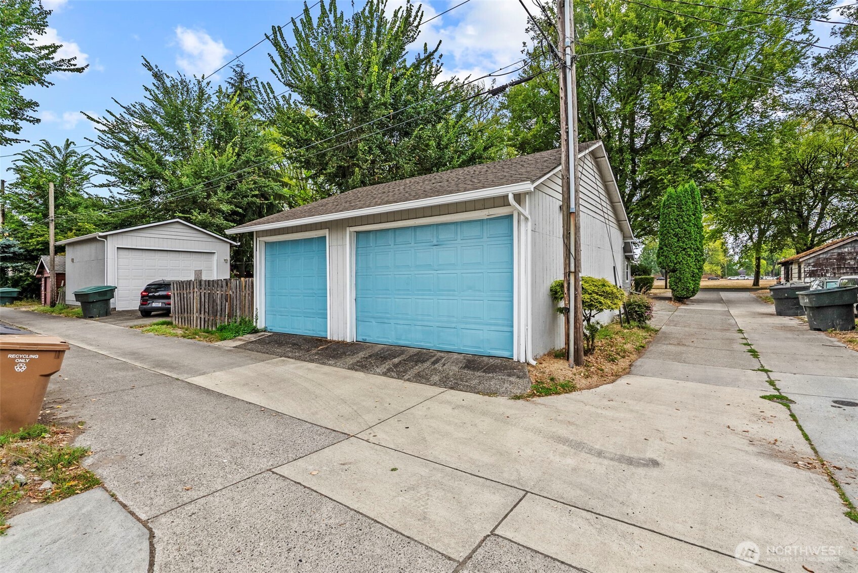 1817 Nichols Boulevard Property Photo 30