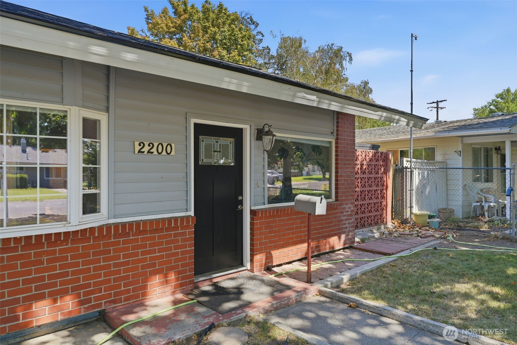 2200 Dover Street Property Photo 2