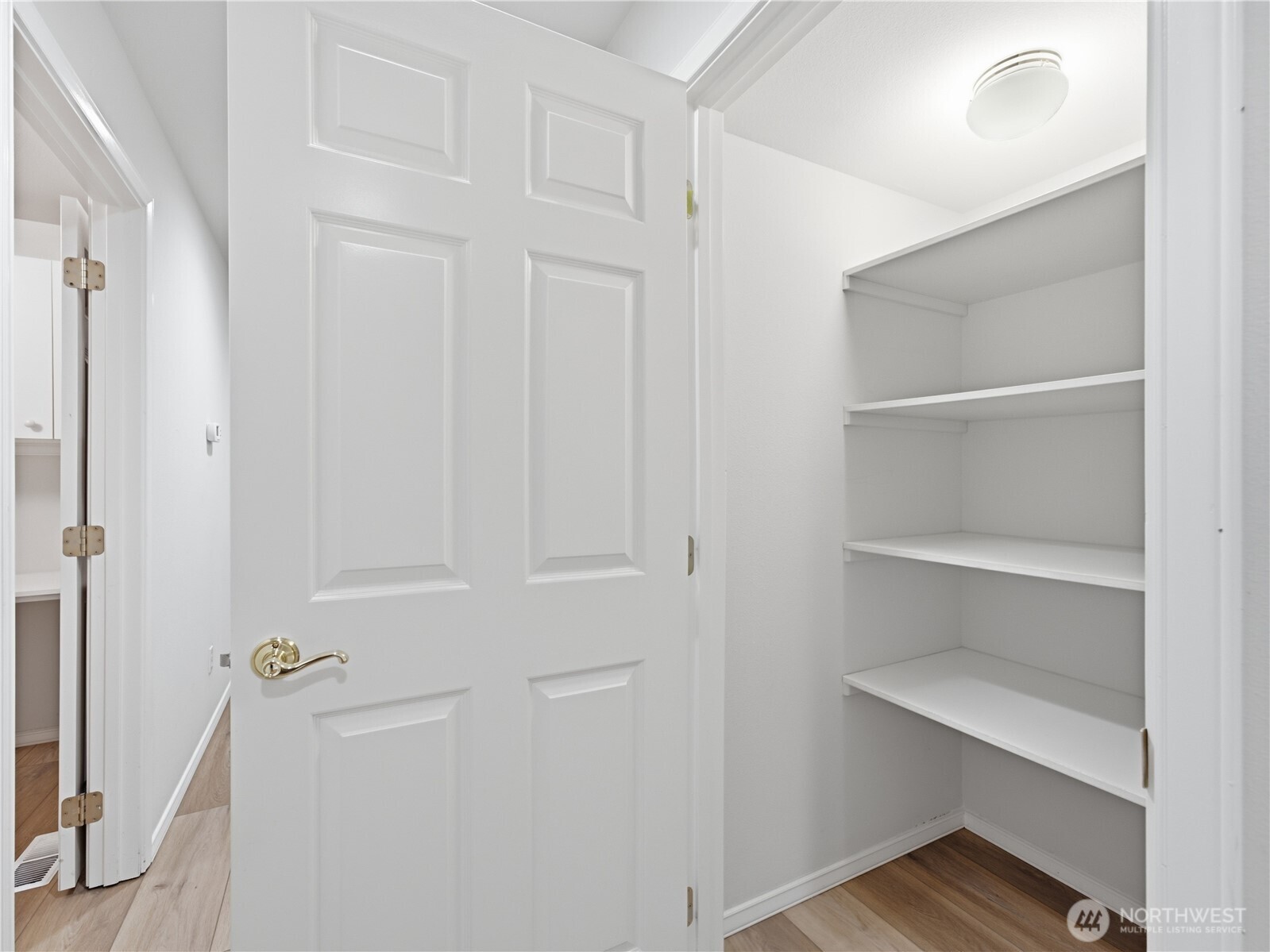 1380 Eastmont Avenue 304 Property Photo 19