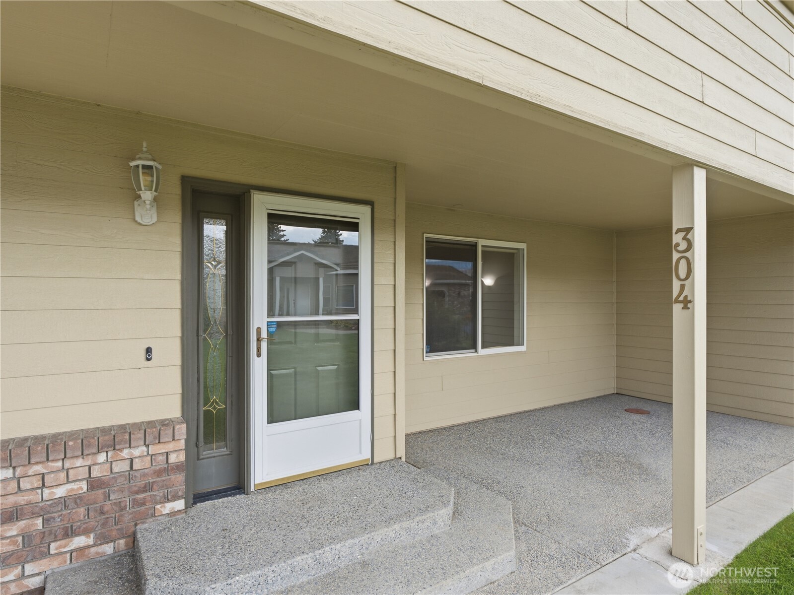 1380 Eastmont Avenue 304 Property Photo 33