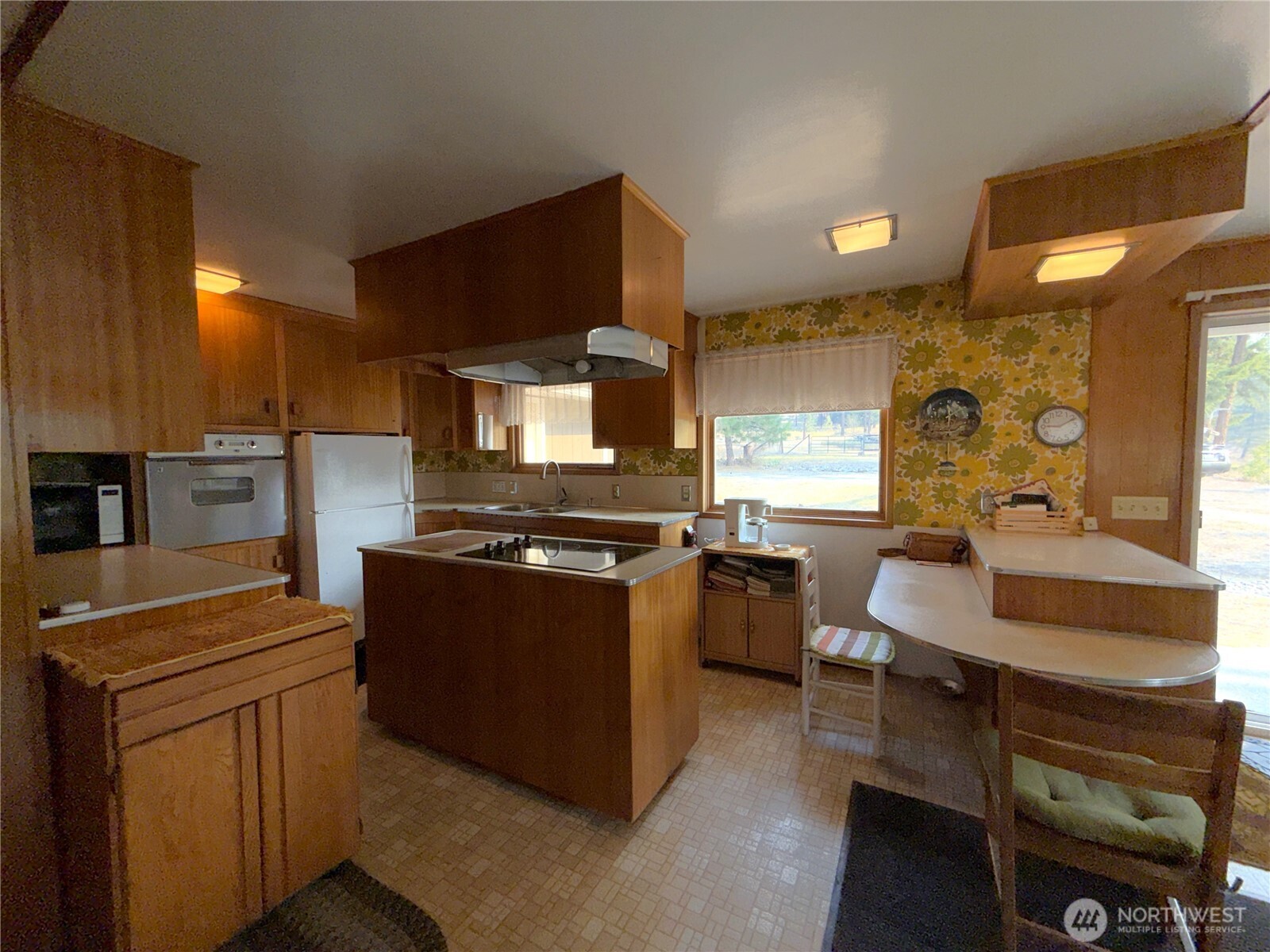 245 Klondike Road Property Photo 8