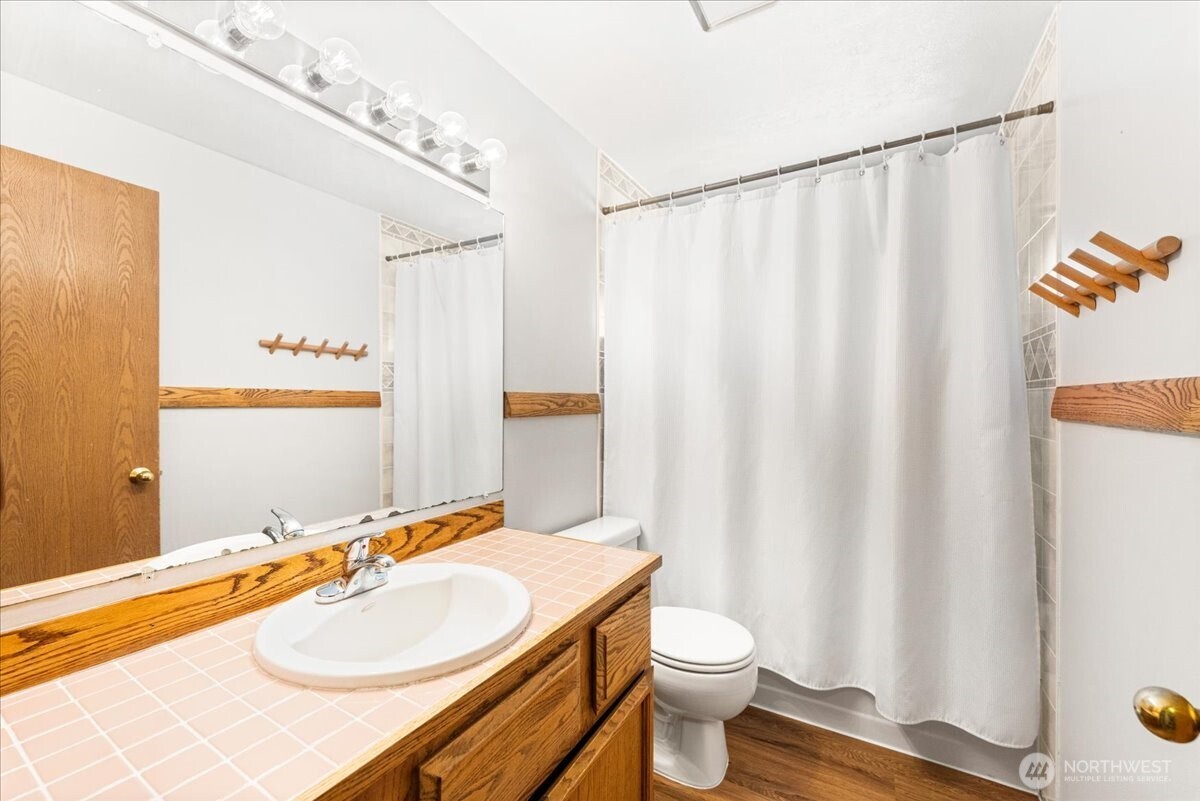 5421 James Place Property Photo 31