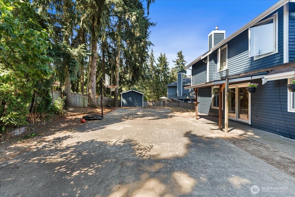 5421 James Place Property Photo 34