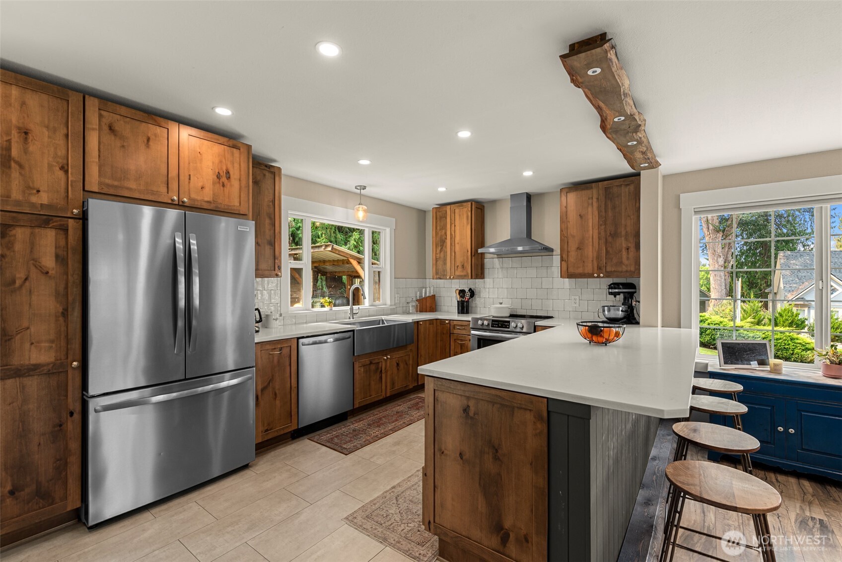 100 Valley Street Property Photo 10