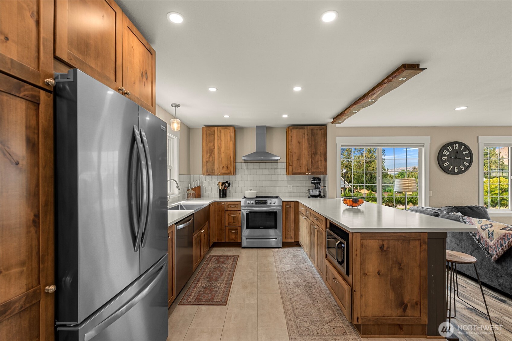 100 Valley Street Property Photo 11