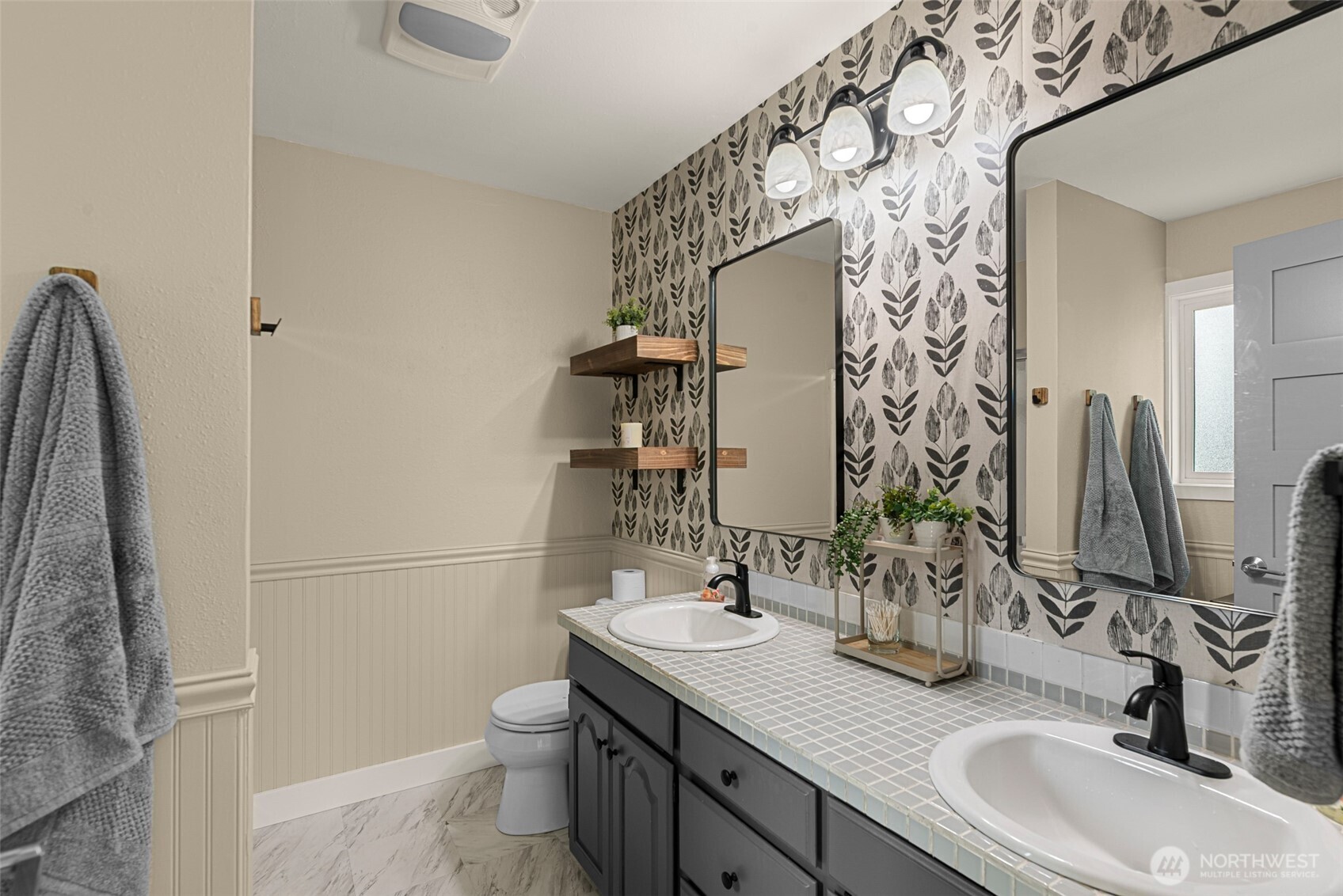 100 Valley Street Property Photo 18