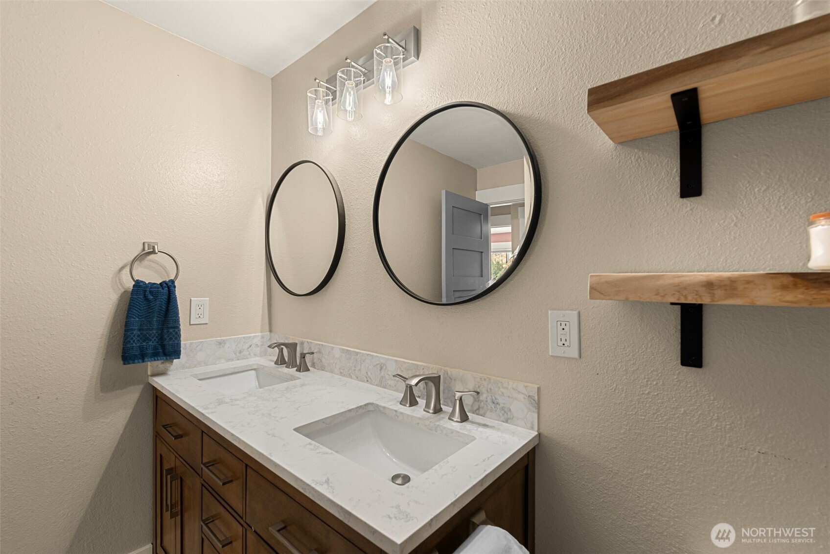 100 Valley Street Property Photo 22