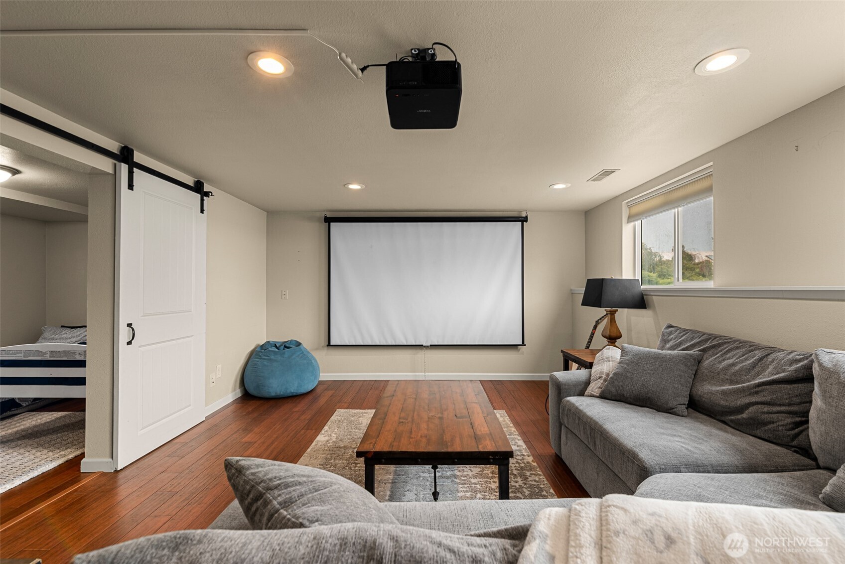 100 Valley Street Property Photo 27