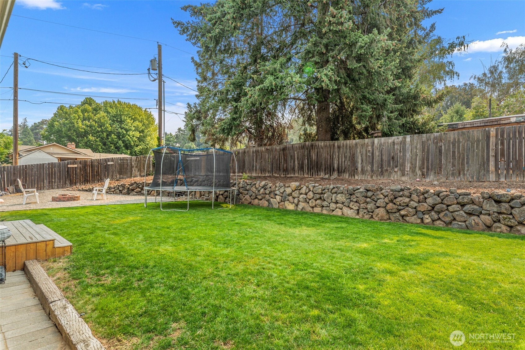 100 Valley Street Property Photo 31