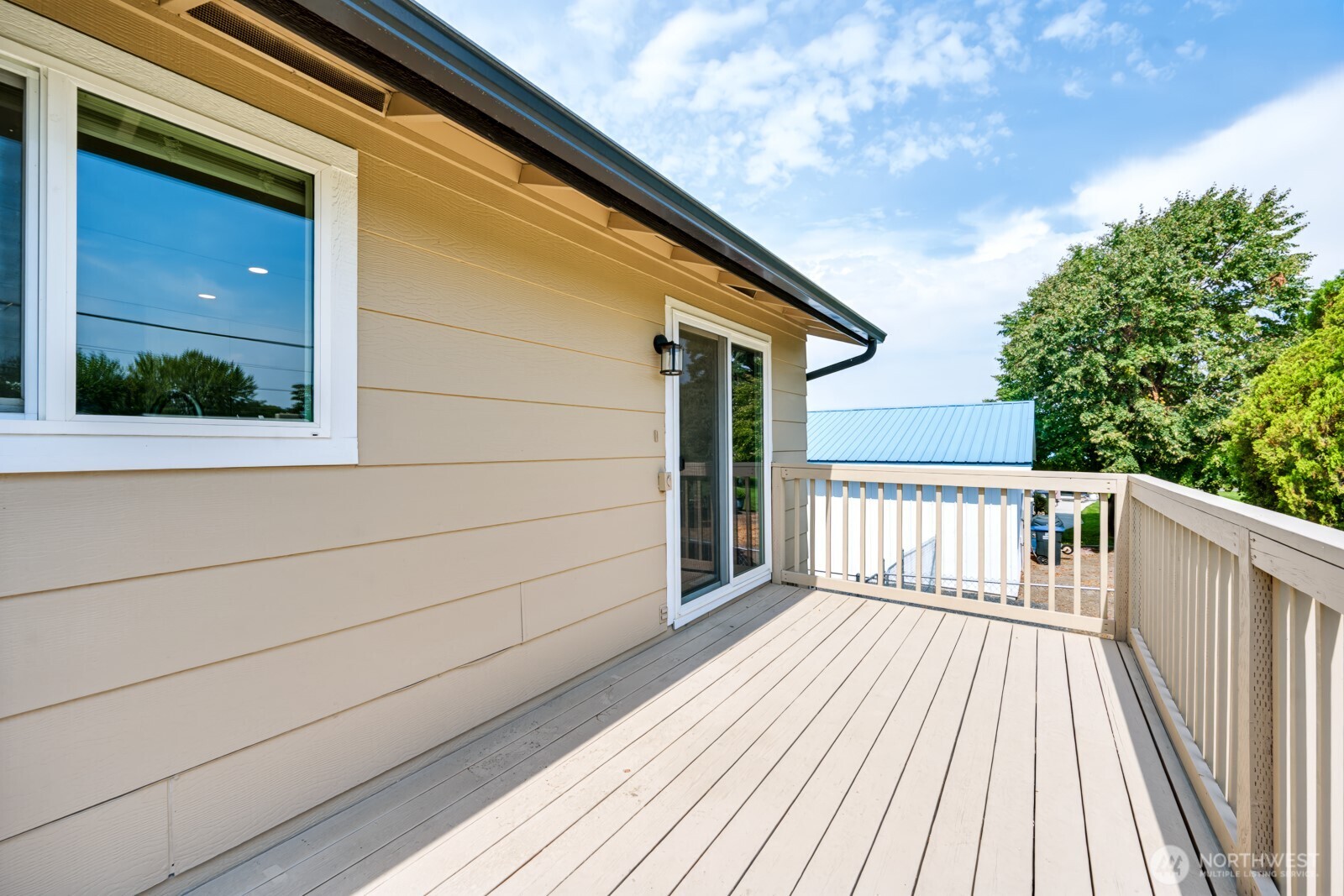 1213 S Skyline Drive Property Photo 7