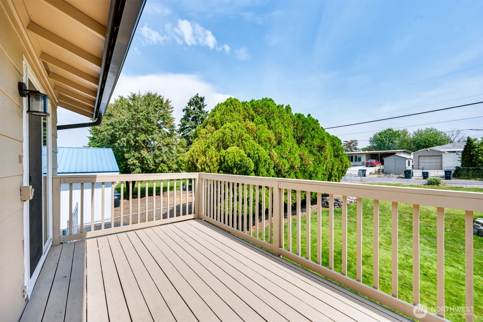 1213 S Skyline Drive Property Photo 8