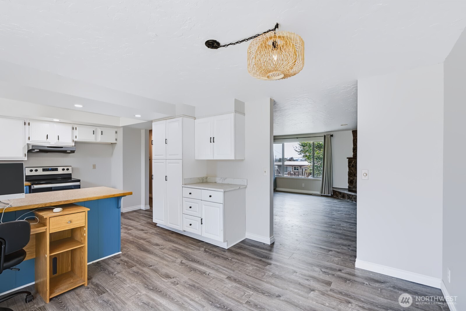 1213 S Skyline Drive Property Photo 15