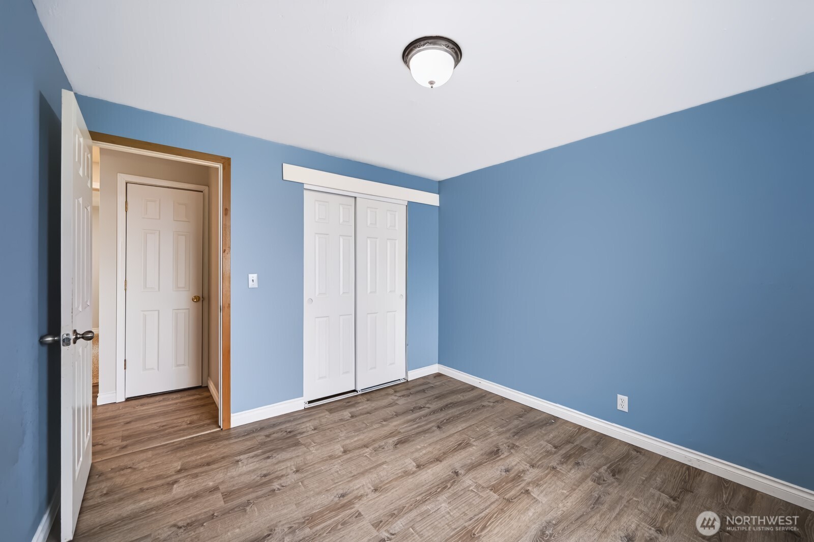 1213 S Skyline Drive Property Photo 23