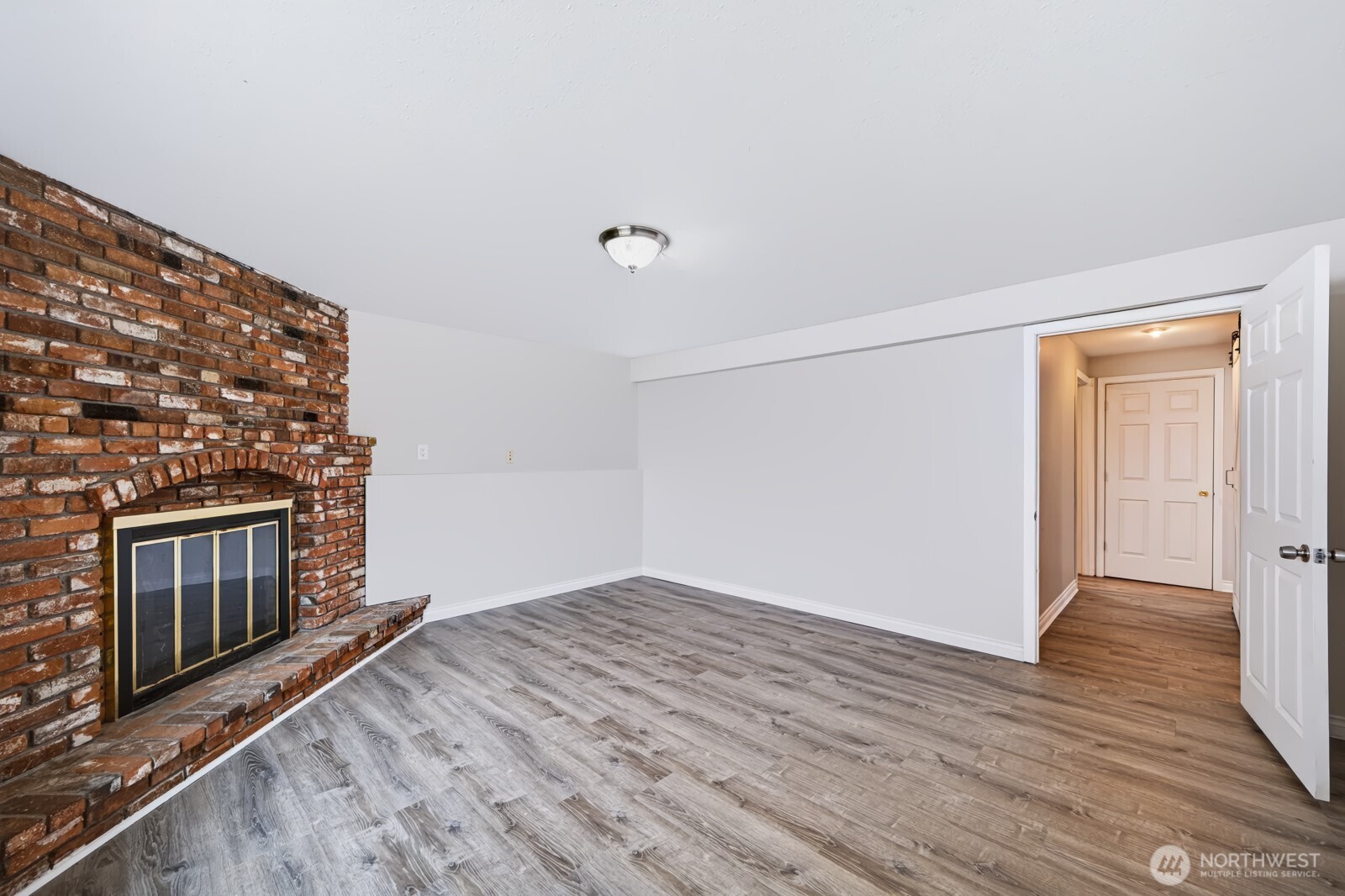1213 S Skyline Drive Property Photo 26