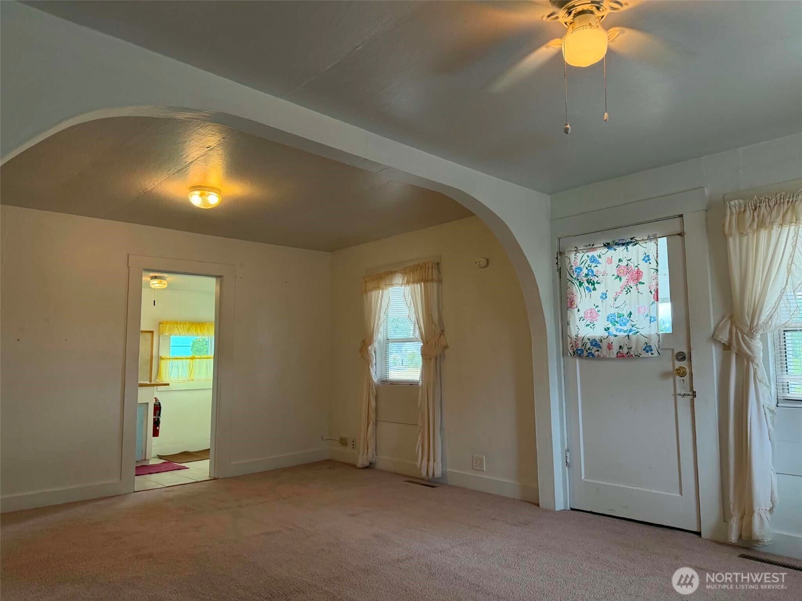 31 E North Wheelwright Street Property Photo 4