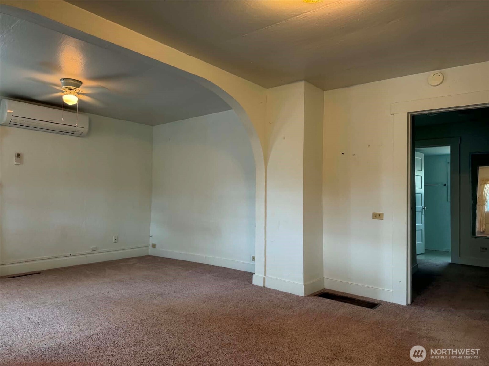 31 E North Wheelwright Street Property Photo 5
