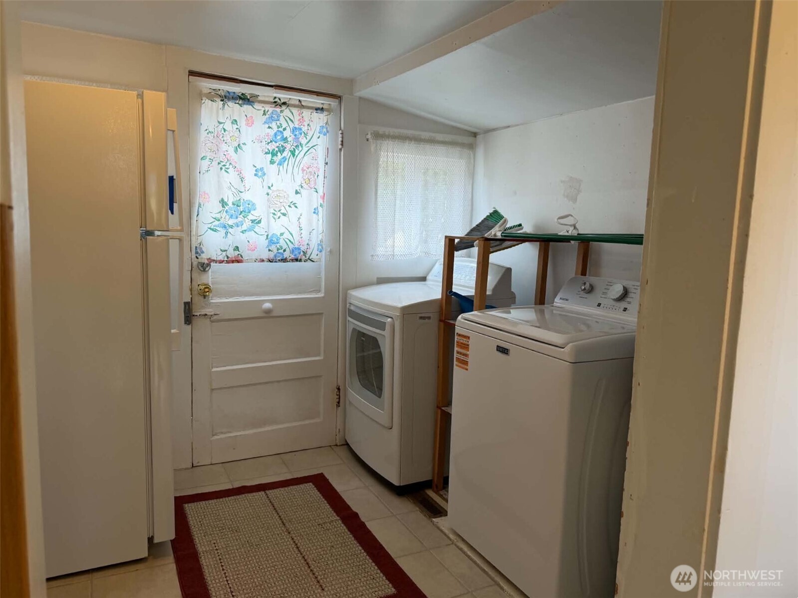 31 E North Wheelwright Street Property Photo 9