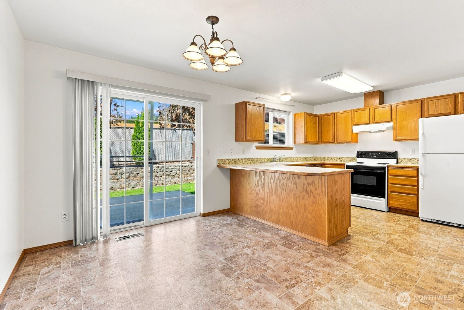 4209 Nola Loop Rd Property Photo 11