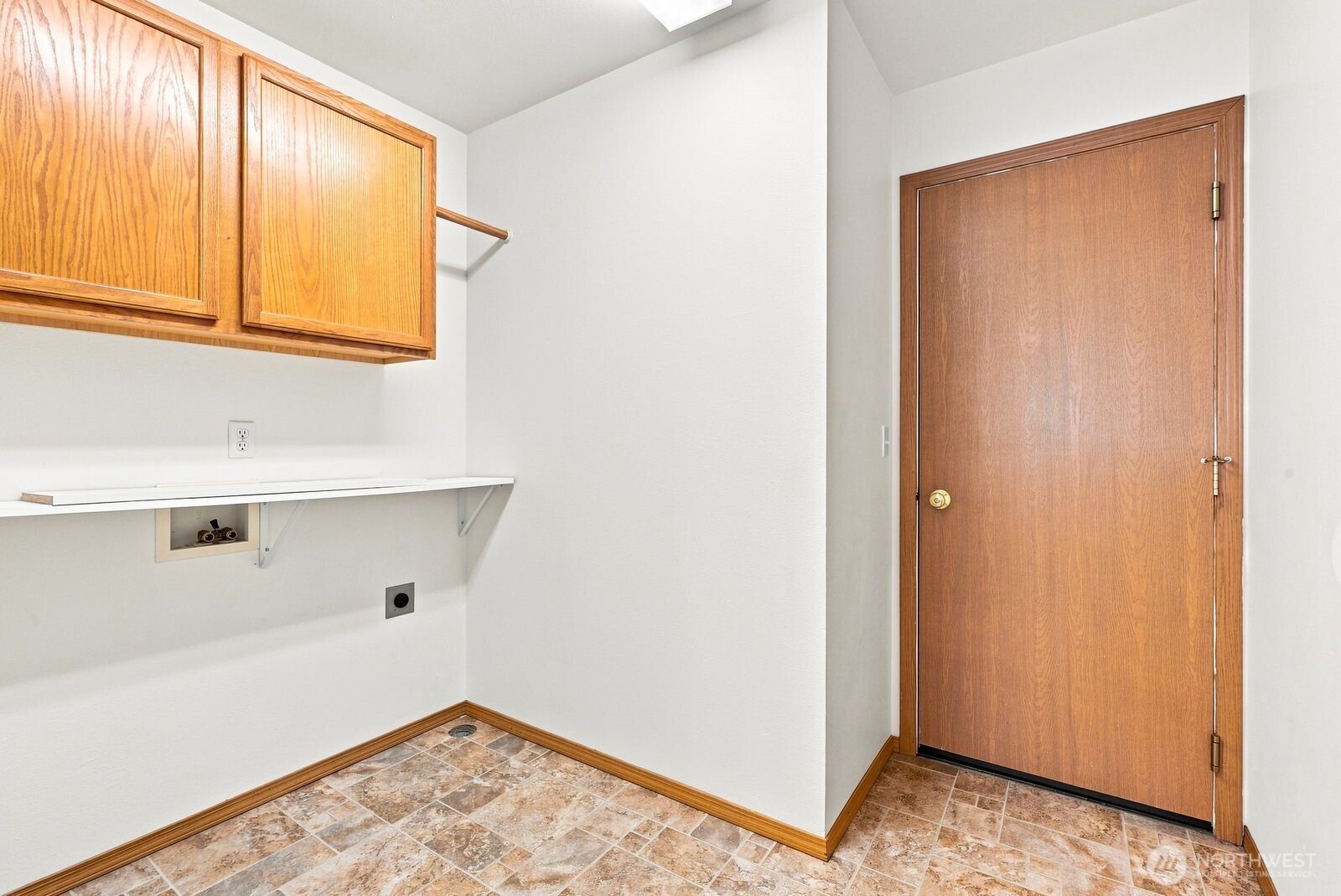 4209 Nola Loop Rd Property Photo 15