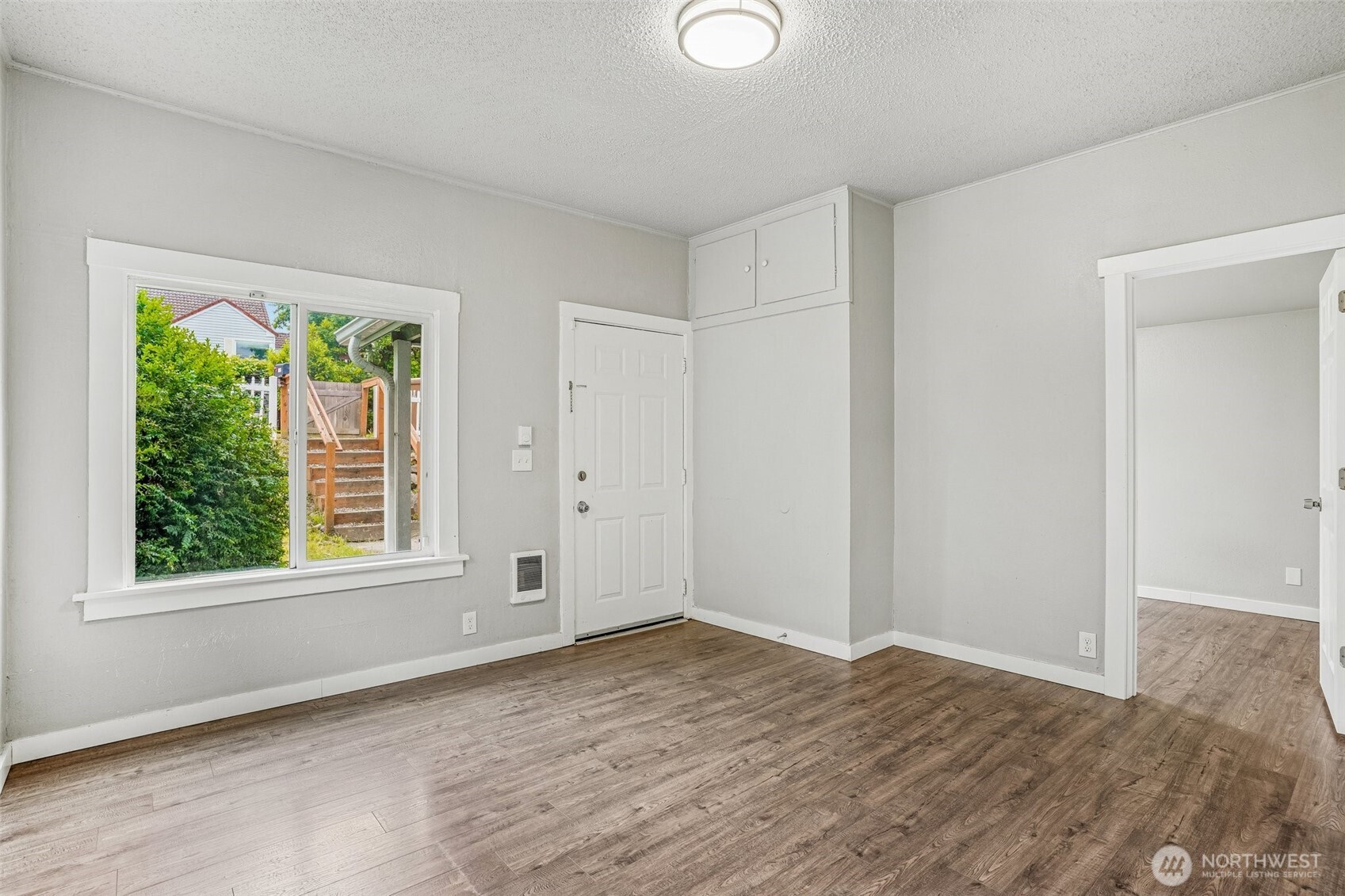 3319 E Grandview Avenue Property Photo 3