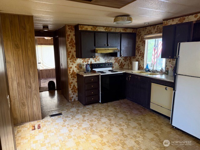 5220 176th Street 77 Property Photo 7