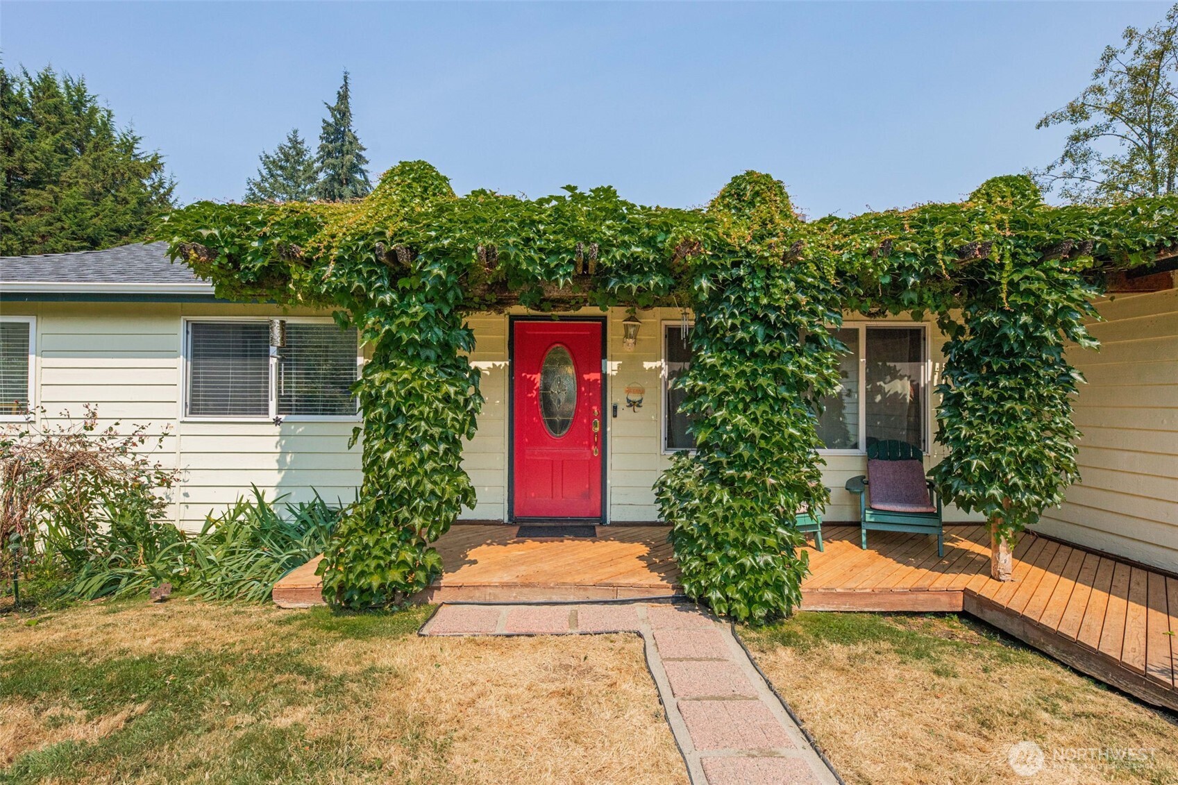9007 156th Street Property Photo 1