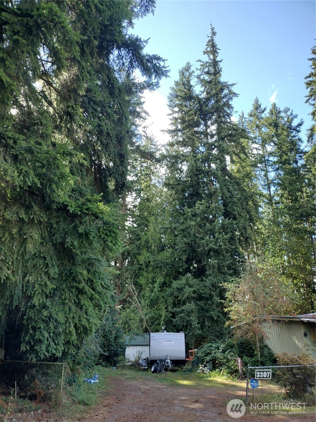 3305 180th Street Property Photo 3