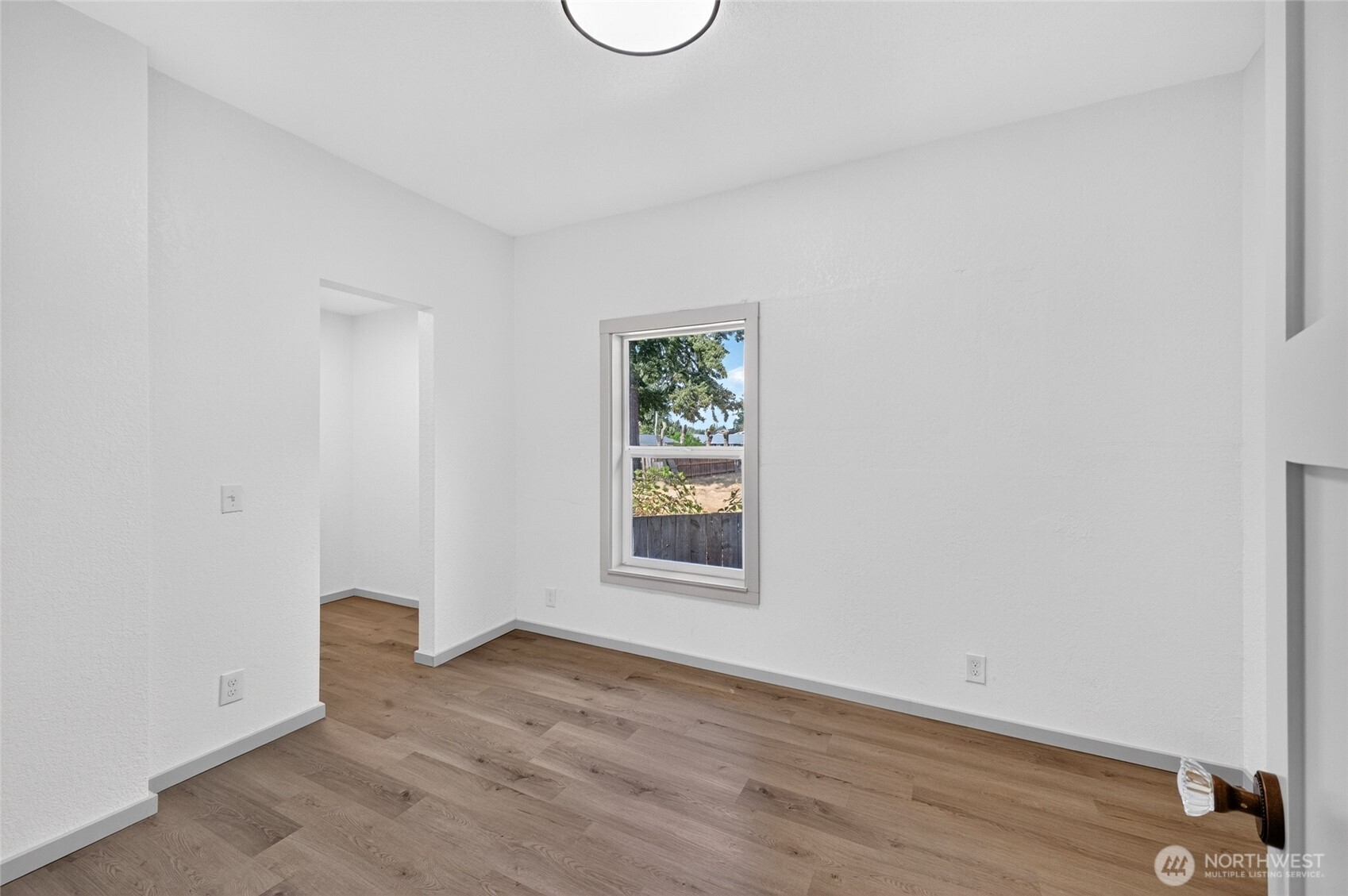 8633 S Thompson Avenue Property Photo 17