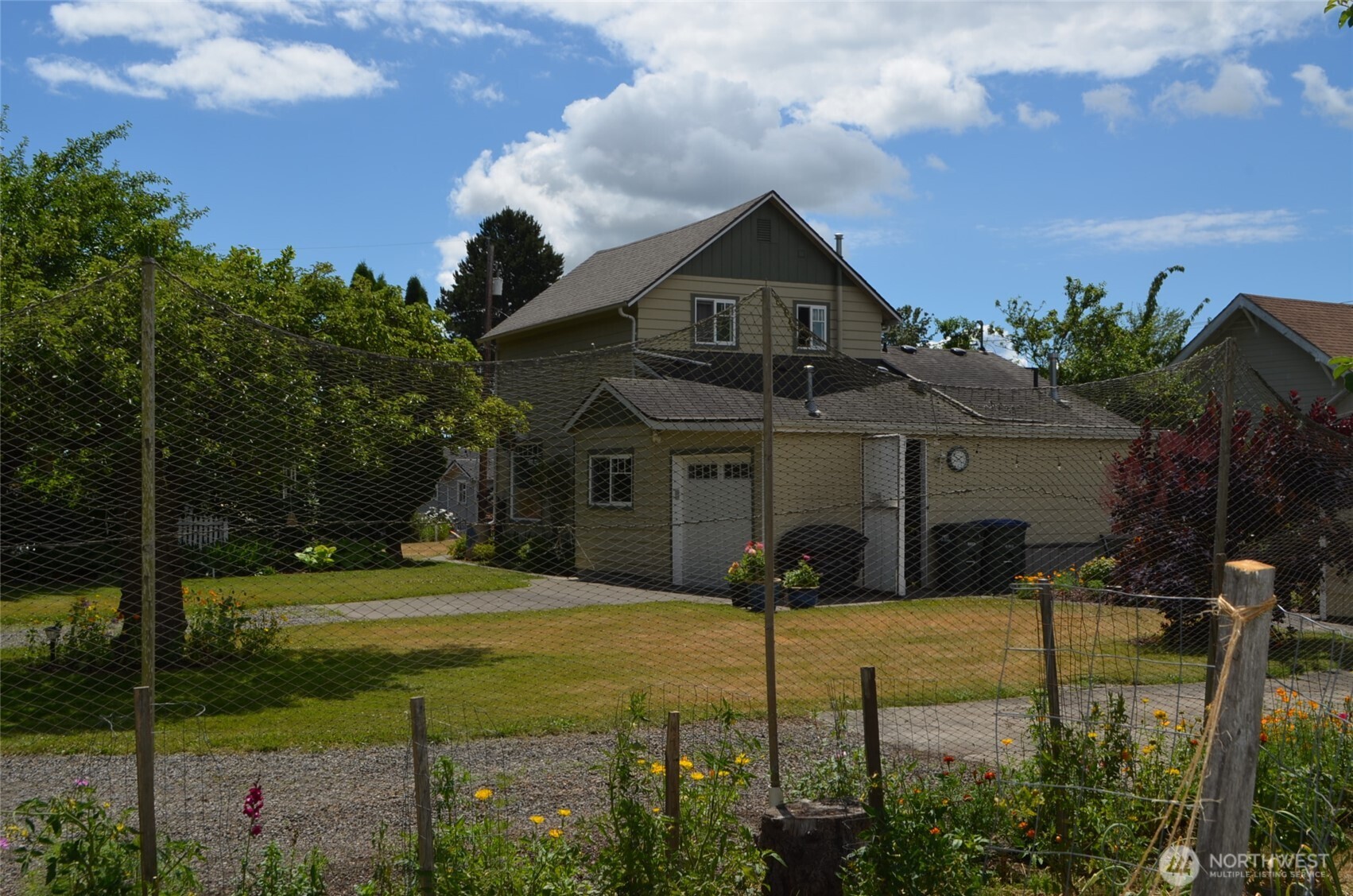 1934 Somerset Street Property Photo 1