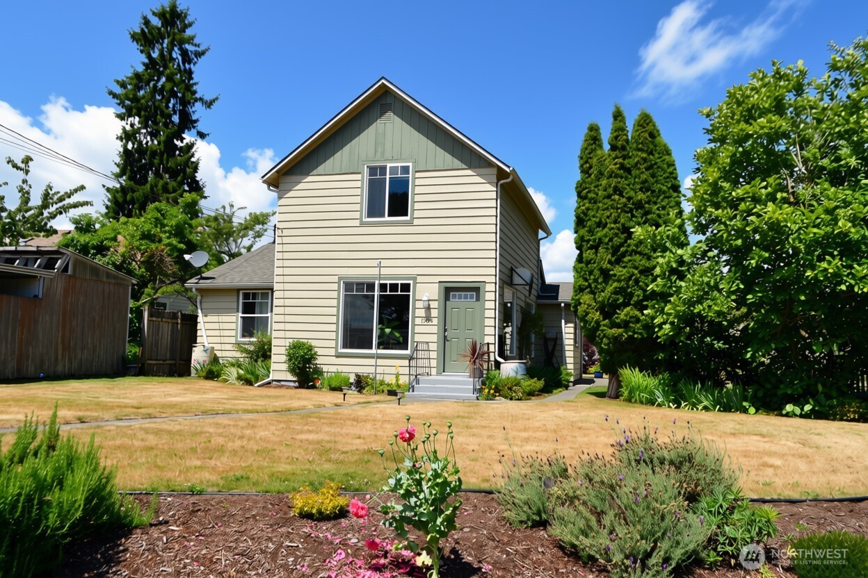 1934 Somerset Street Property Photo 24