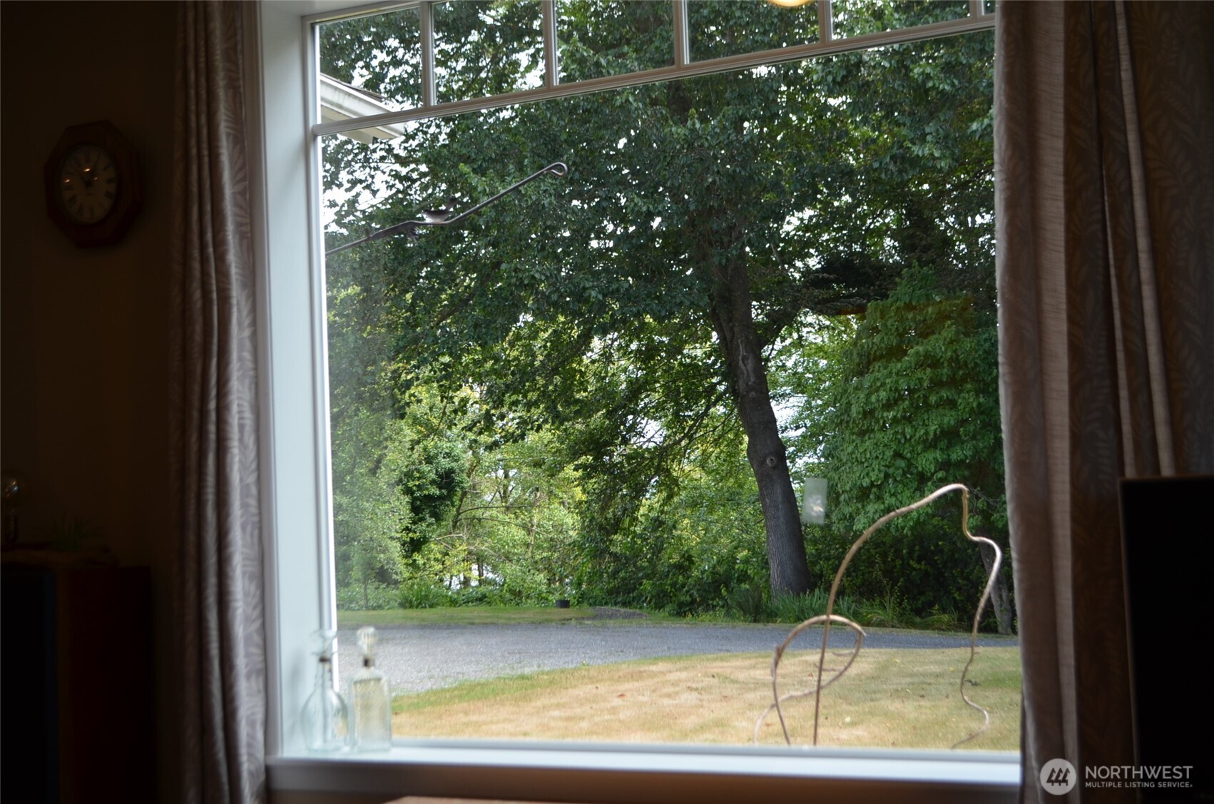 1934 Somerset Street Property Photo 28