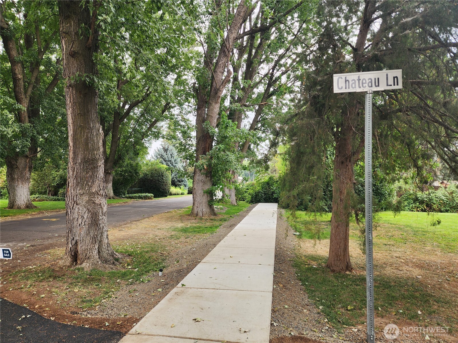 105 Chateau Lane Property Photo 7