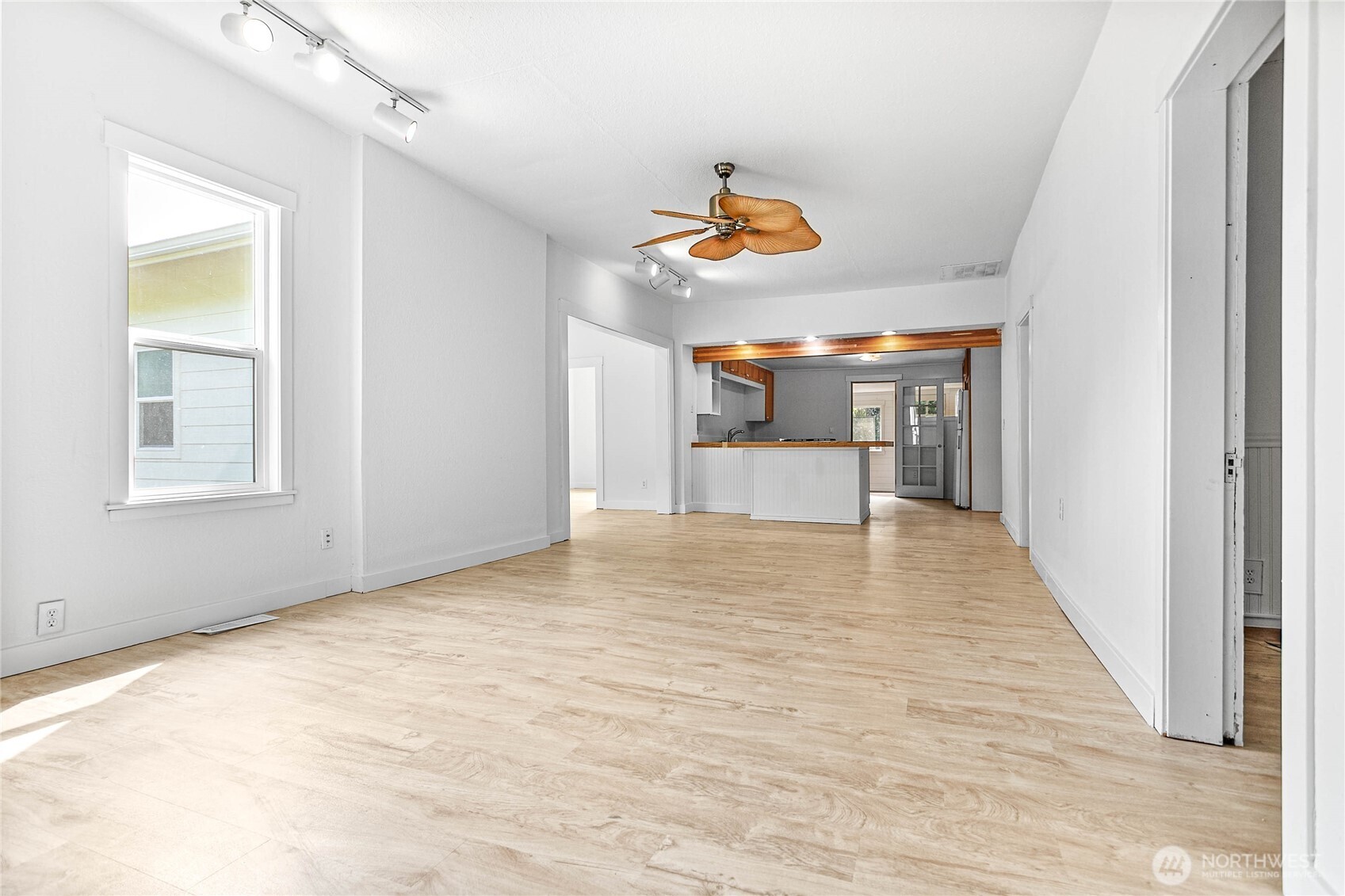 2140 Harris Avenue Property Photo 6