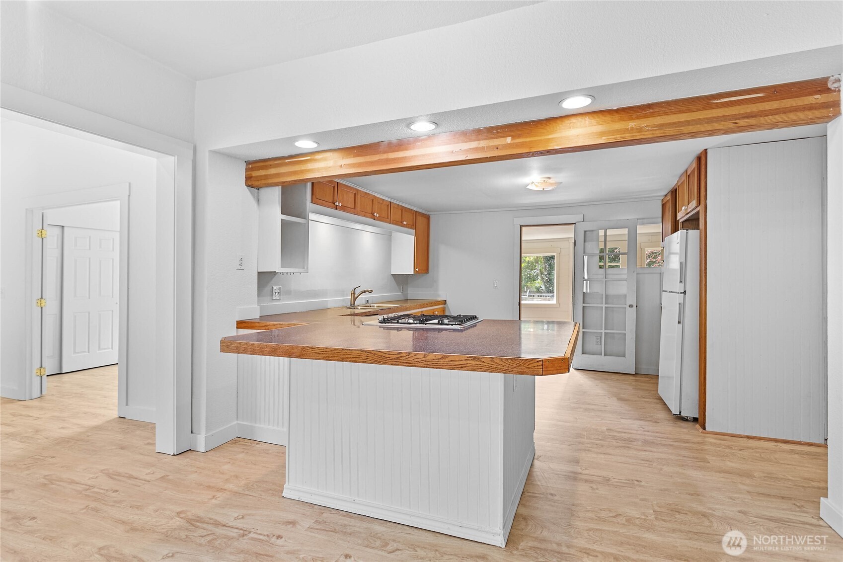 2140 Harris Avenue Property Photo 8