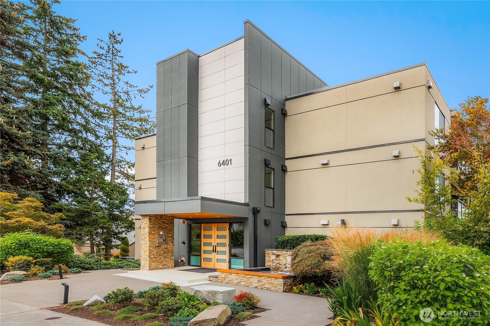 6401 Lake Washington Boulevard 307 Property Photo 2