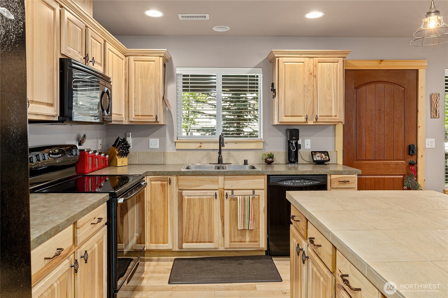 200 Clearwater Loop 1 Property Photo 13
