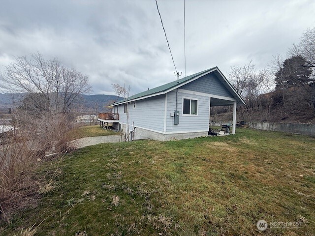 1822 Juniper Property Photo 5
