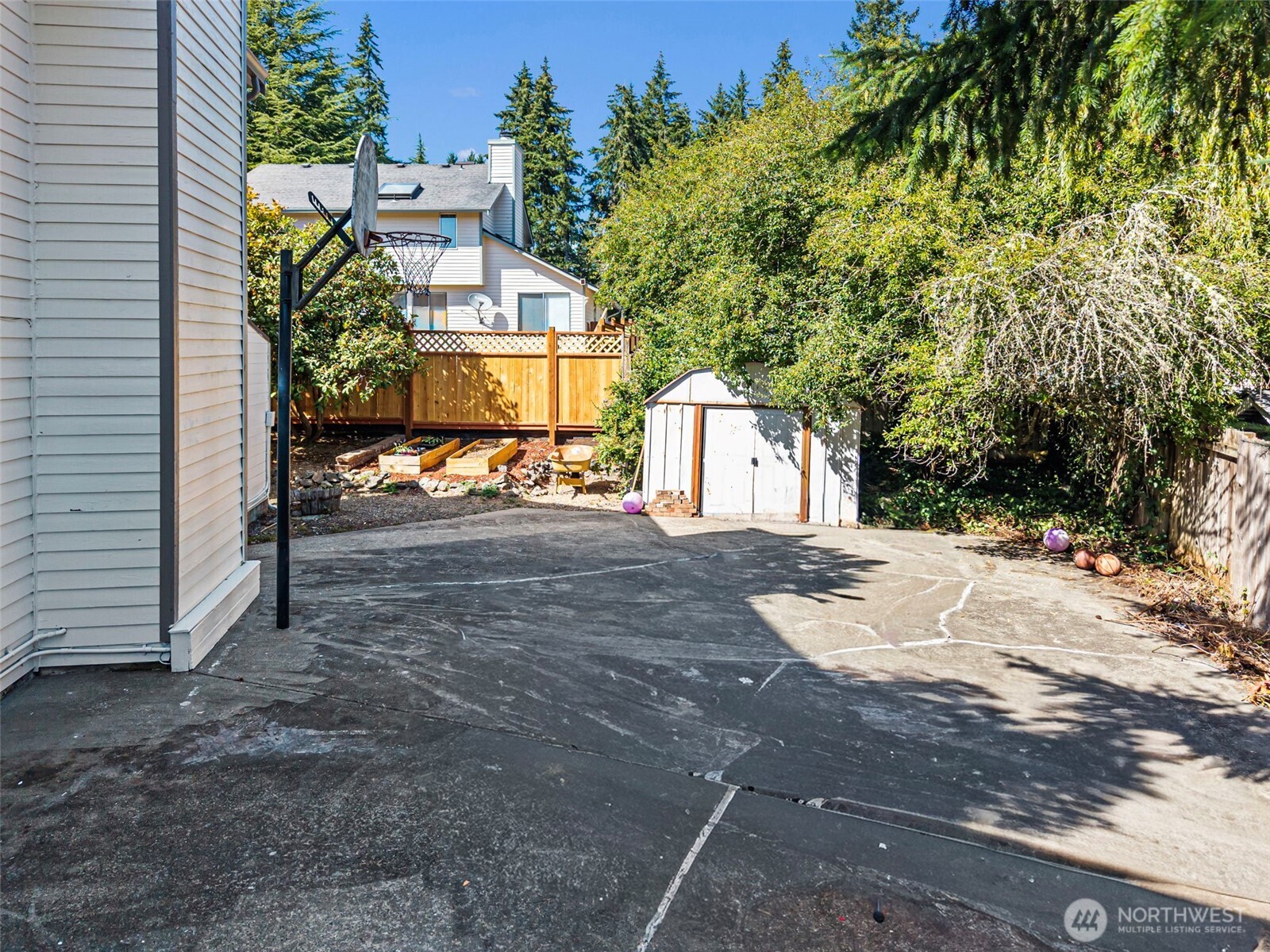 10247 Hamilton Place Property Photo 6