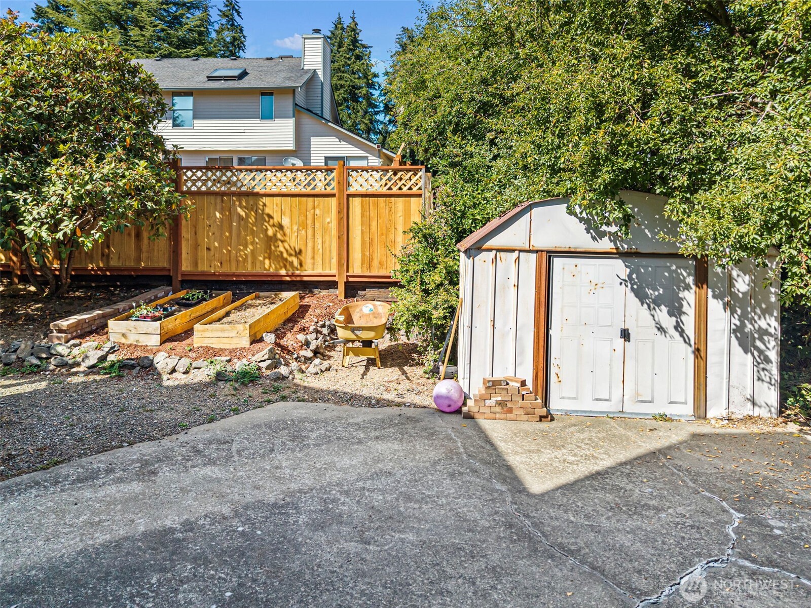 10247 Hamilton Place Property Photo 7