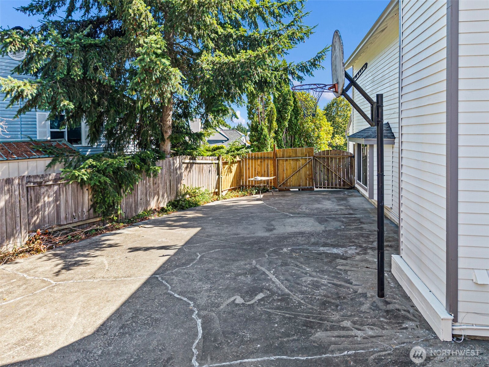 10247 Hamilton Place Property Photo 8