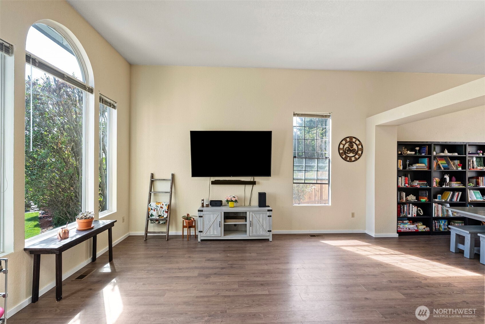10247 Hamilton Place Property Photo 13